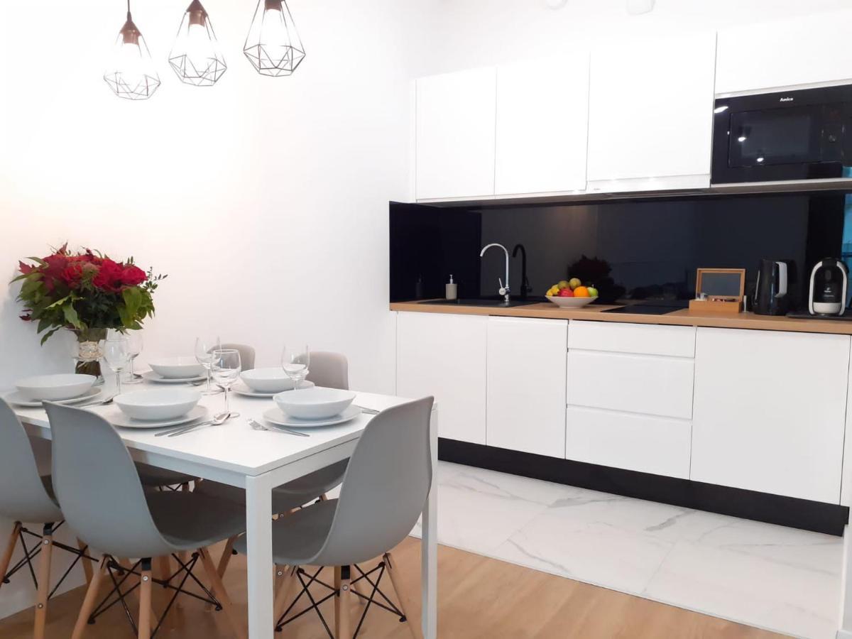 Vista Residence Spire 바르샤바 외부 사진