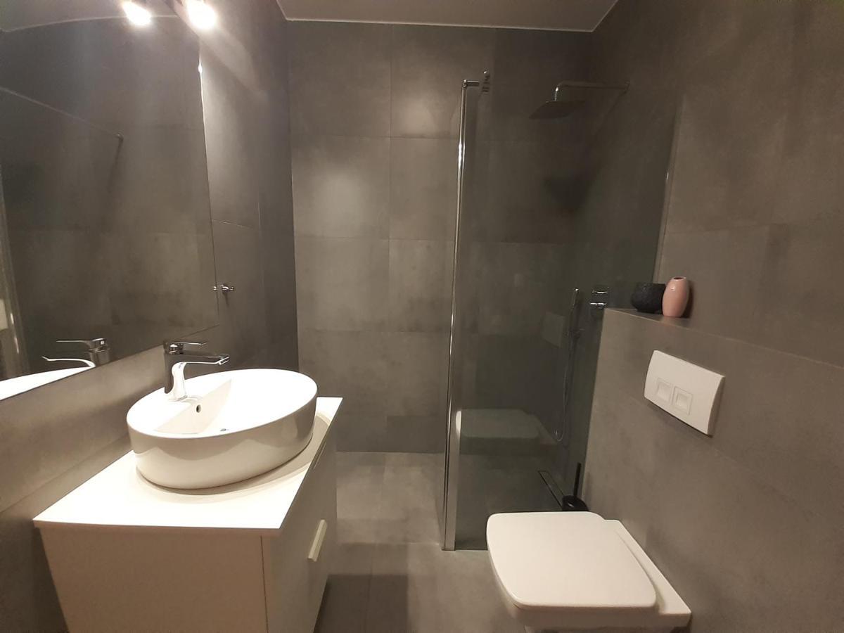 Vista Residence Spire 바르샤바 외부 사진